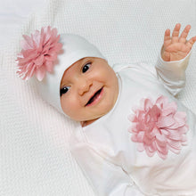 Carica l&#39;immagine nel visualizzatore di Gallery, SET BIANCO tutina + cappellino con fiore
